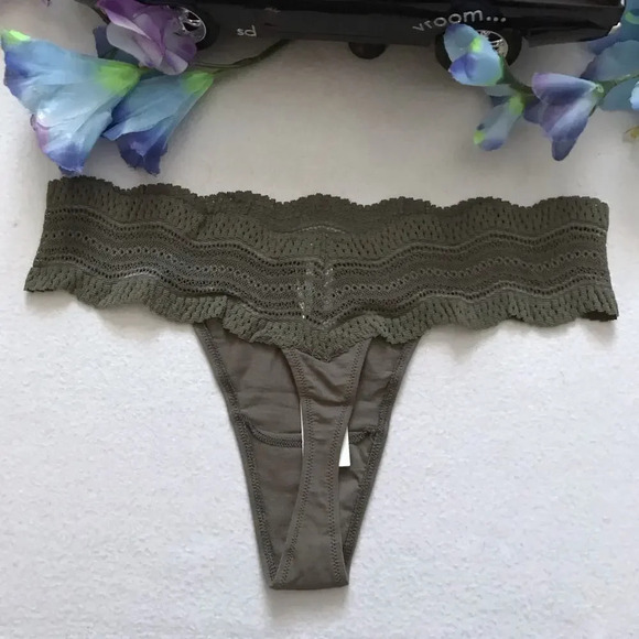 Cosabella and Inc International Concepts NWT Thongs Bundle Women L - Picture 4 of 11